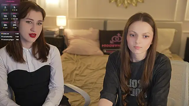 Snapshot of _Dasha_054 chatting on October 13, 2025, 2:29 pm Dasha 054 online show from October 13, 2025, 2:29 pm