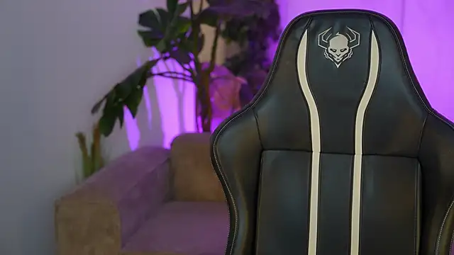 Snapshot of _Dasha_054 chatting on November 16, 2025, 11:26 am Dasha 054 online show from November 16, 2025, 11:26 am