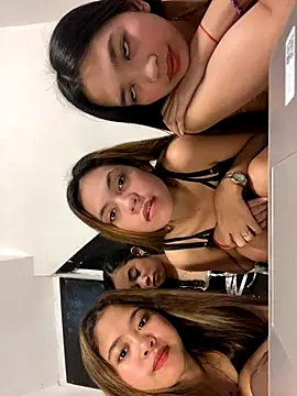 Strawberry031 online show from October 7, 2025, 6:36 am
