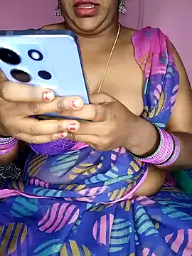 Snapshot of Bhoomi_kannada2 chatting on September 24, 2025, 4:13 pm Bhoomi kannada2 online show from September 24, 2025, 4:13 pm