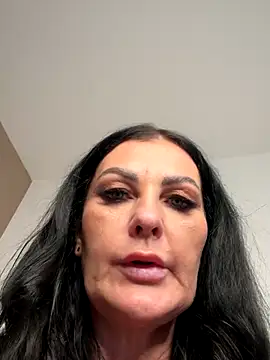 Nola Luxx-offiziell online show from November 13, 2025, 1:04 pm