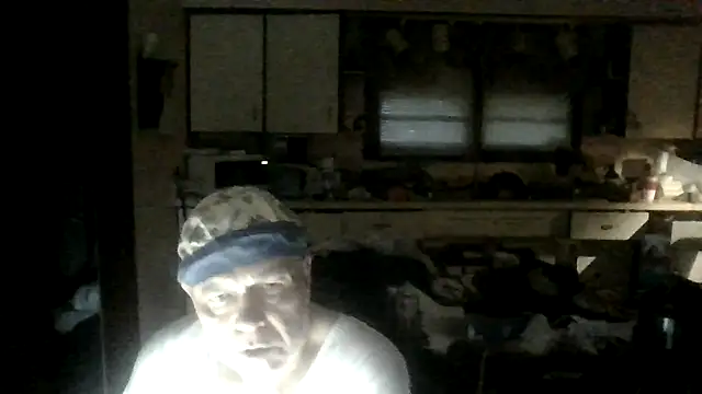 Snapshot of mapsterdaman chatting on January 8, 2026, 10:49 pm mapsterdaman online show from January 8, 2026, 10:49 pm