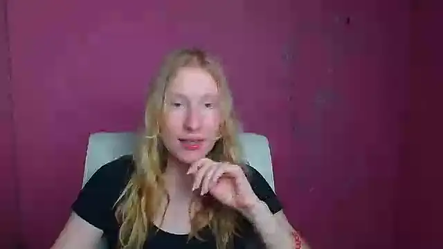 Snapshot of Elizabeth_Kissa chatting on September 25, 2025, 11:38 am Elizabeth Kissa online show from September 25, 2025, 11:38 am