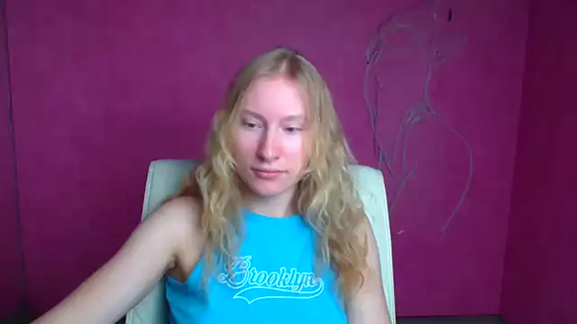 Snapshot of Elizabeth_Kissa chatting on October 2, 2025, 5:11 am Elizabeth Kissa online show from October 2, 2025, 5:11 am