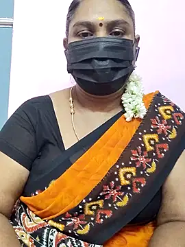 Snapshot of Tamil_Azhaghi25 chatting on October 16, 2025, 5:32 pm Tamil Azhaghi25 online show from October 16, 2025, 5:32 pm