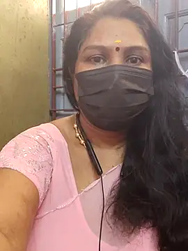 Snapshot of Tamil_Azhaghi25 chatting on November 4, 2025, 6:17 am Tamil Azhaghi25 online show from November 4, 2025, 6:17 am