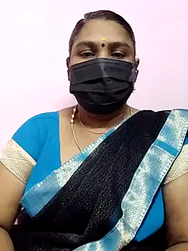 Snapshot of Tamil_Azhaghi25 chatting on October 17, 2025, 4:53 pm Tamil Azhaghi25 online show from October 17, 2025, 4:53 pm