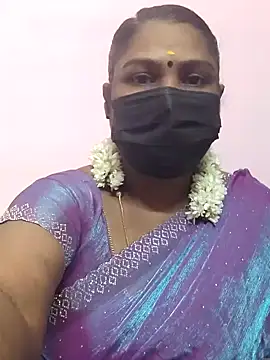 Snapshot of Tamil_Azhaghi25 chatting on October 24, 2025, 5:56 pm Tamil Azhaghi25 online show from October 24, 2025, 5:56 pm