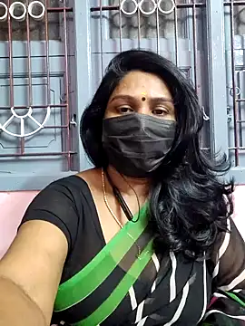 Snapshot of Tamil_Azhaghi25 chatting on November 8, 2025, 7:28 pm Tamil Azhaghi25 online show from November 8, 2025, 7:28 pm