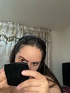 Tayler Kim online show from May 16, 2026, 9:03 pm