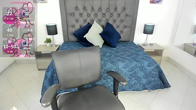 Snapshot of dulce_fresa_ chatting on October 27, 2025, 3:29 am dulce fresa online show from October 27, 2025, 3:29 am