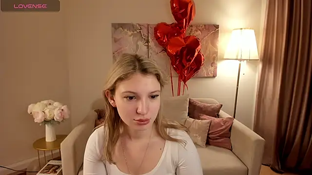 Snapshot of MilinaMorris chatting on February 25, 2026, 10:42 pm MilinaMorris online show from February 25, 2026, 10:42 pm