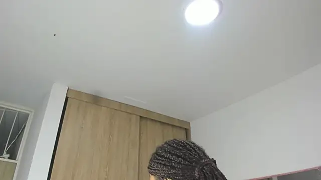 MaraKarly online show from October 26, 2025, 8:42 pm