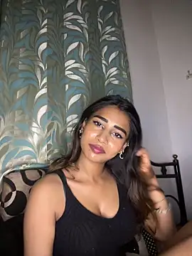 Snapshot of STRIP_GLOW chatting on March 1, 2026, 5:24 pm STRIP GLOW online show from March 1, 2026, 5:24 pm