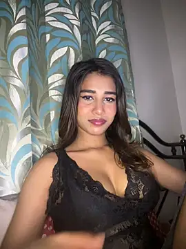 Snapshot of STRIP_GLOW chatting on January 8, 2026, 11:11 pm STRIP GLOW online show from January 8, 2026, 11:11 pm