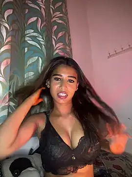 Snapshot of STRIP_GLOW chatting on March 29, 2026, 6:31 pm STRIP GLOW online show from March 29, 2026, 6:31 pm