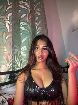 Snapshot of STRIP_GLOW chatting on April 2, 2026, 5:30 pm STRIP GLOW online show from April 2, 2026, 5:30 pm