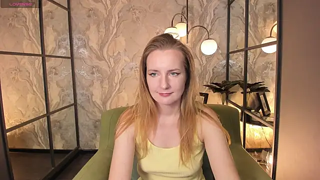 MeggySun online show from September 23, 2025, 1:18 pm