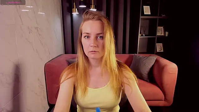 MeggySun online show from September 11, 2025, 1:22 pm