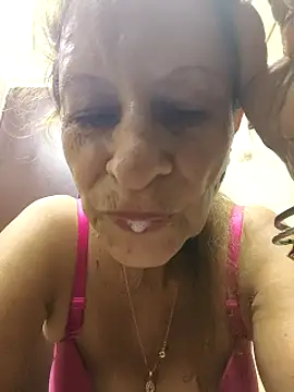 Snapshot of MaryLunne chatting on September 14, 2025, 1:17 am MaryLunne online show from September 14, 2025, 1:17 am