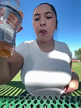 Snapshot of latina_curvy22 chatting on February 8, 2026, 7:55 pm latina curvy22 online show from February 8, 2026, 7:55 pm