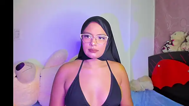 Snapshot of Burcu_yaran chatting on September 10, 2025, 1:26 am Burcu yaran online show from September 10, 2025, 1:26 am