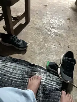 santyhotbi online show from February 15, 2026, 7:42 am