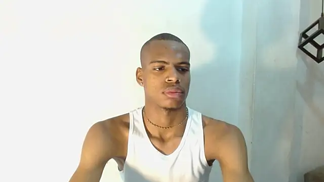 Snapshot of criss_zuri chatting on October 9, 2025, 11:33 am criss zuri online show from October 9, 2025, 11:33 am