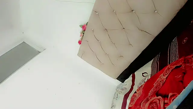 merlinacandy online show from November 23, 2025, 4:11 am