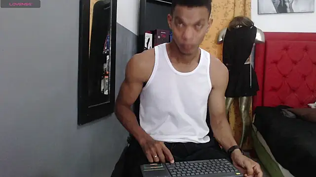 Snapshot of David_s3xy chatting on September 18, 2025, 6:22 pm David s3xy online show from September 18, 2025, 6:22 pm