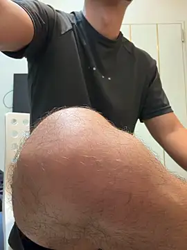 black xun online show from February 10, 2026, 1:54 pm