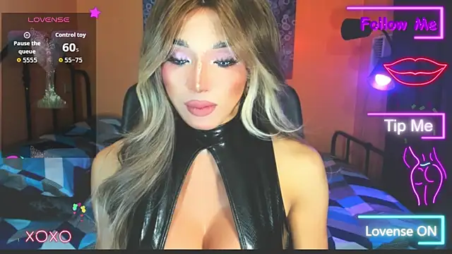 Snapshot of xUrGoddess_Bellax chatting on November 14, 2025, 1:09 am xUrGoddess Bellax online show from November 14, 2025, 1:09 am