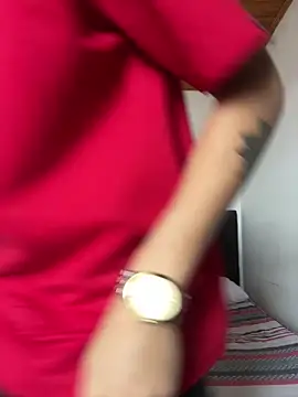 Snapshot of coupledesire18 chatting on November 14, 2025, 5:49 pm coupledesire18 online show from November 14, 2025, 5:49 pm