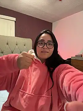 MyHoneyFrida online show from January 13, 2026, 6:28 am