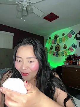 MyHoneyFrida online show from October 20, 2025, 3:41 am