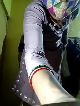 Snapshot of Jaya_Iyer chatting on September 24, 2025, 2:51 am Jaya Iyer online show from September 24, 2025, 2:51 am