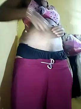 Snapshot of Jaya_Iyer chatting on October 21, 2025, 4:17 pm Jaya Iyer online show from October 21, 2025, 4:17 pm