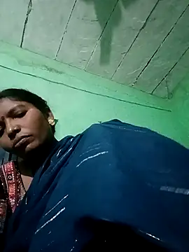 Snapshot of Jivika_Jaiswal chatting on October 19, 2025, 12:02 am Jivika Jaiswal online show from October 19, 2025, 12:02 am