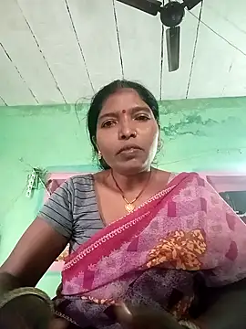 Snapshot of Jivika_Jaiswal chatting on October 26, 2025, 2:01 am Jivika Jaiswal online show from October 26, 2025, 2:01 am