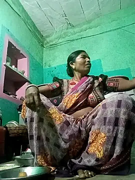 Snapshot of Jivika_Jaiswal chatting on November 3, 2025, 3:04 pm Jivika Jaiswal online show from November 3, 2025, 3:04 pm