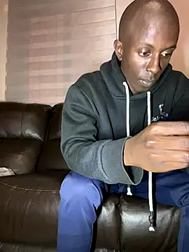 Snapshot of MeneerIan chatting on September 29, 2025, 10:48 pm MeneerIan online show from September 29, 2025, 10:48 pm