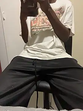 Snapshot of MeneerIan chatting on January 8, 2026, 9:32 pm MeneerIan online show from January 8, 2026, 9:32 pm