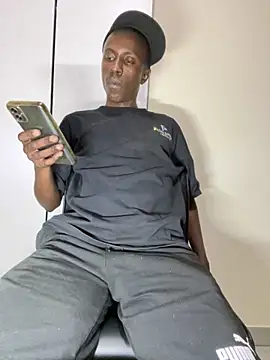 Snapshot of MeneerIan chatting on October 14, 2025, 5:35 pm MeneerIan online show from October 14, 2025, 5:35 pm