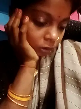 Hema4545 online show from October 13, 2025, 9:33 am