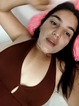 chloe 90 online show from October 8, 2025, 11:49 pm