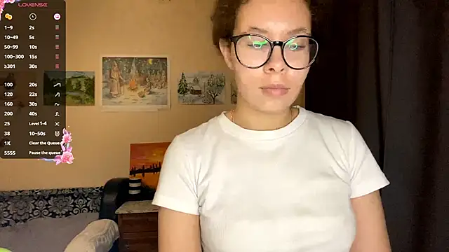 Snapshot of CarollNino chatting on September 18, 2025, 10:40 am CarollNino online show from September 18, 2025, 10:40 am