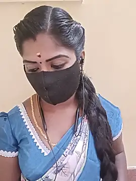 Snapshot of tamilammukuttyy chatting on July 3, 2026, 7:48 am tamilammukuttyy online show from July 3, 2026, 7:48 am