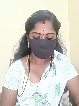 Snapshot of tamilammukuttyy chatting on June 19, 2026, 4:35 pm tamilammukuttyy online show from June 19, 2026, 4:35 pm