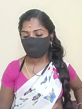 Snapshot of tamilammukuttyy chatting on June 15, 2026, 1:11 pm tamilammukuttyy online show from June 15, 2026, 1:11 pm