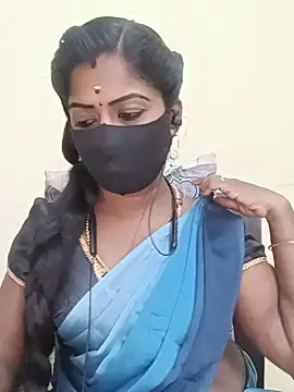 Snapshot of tamilammukuttyy chatting on June 18, 2026, 4:12 pm tamilammukuttyy online show from June 18, 2026, 4:12 pm